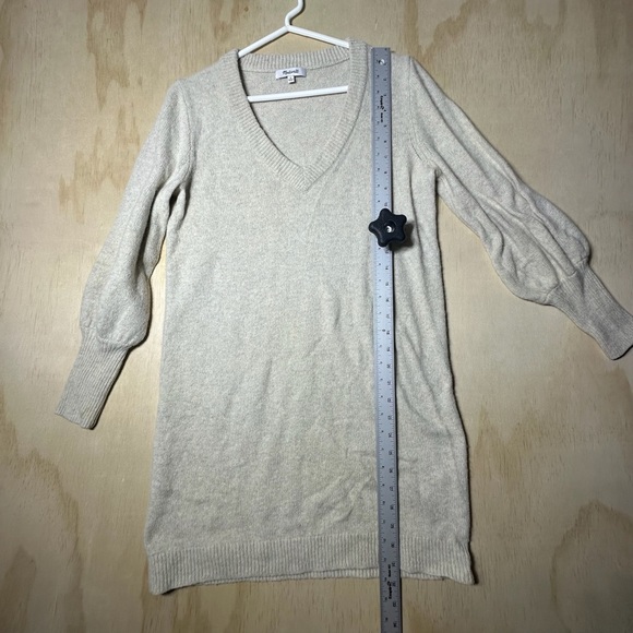 Madewell Neutral Wool Blend Bubble Sleeve V Neck Knit Sweater Medium - Picture 6 of 10